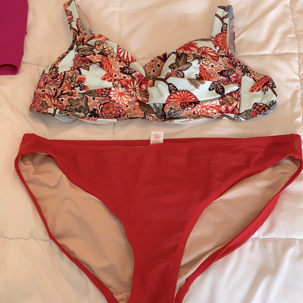 Bathing suit